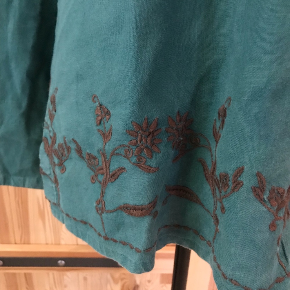 Boho Linen Top - Picture 2 of 6